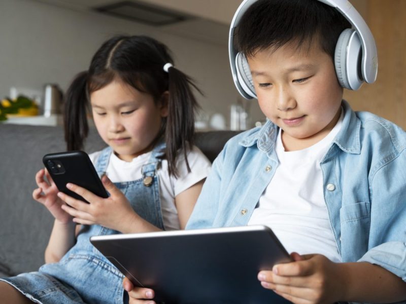 Bahaya Kecanduan Gadget Pada Anak-Anak Dapat Membawaa Dampak Serius Terhadap Kesehatan Mental Dan Emosional Mereka