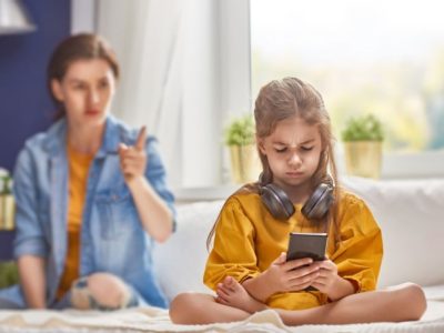 Internet Sehat Untuk Anak: Orang Tua Mengawasi Aktivitas Online