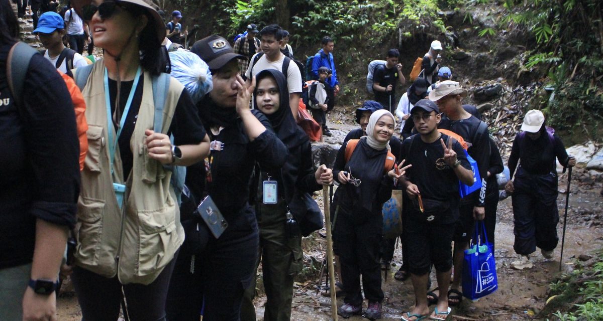 Berburu Durian Ke Baduy, Rasa Lebih Manis Dan Alami