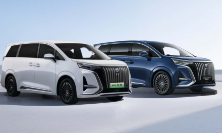 Mobil Denza D9 Salip Dominasi Toyota Alphard