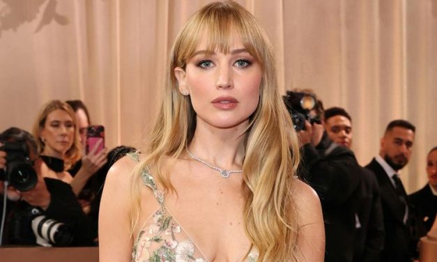 Jennifer Lawrence Sebuah Profil Pemenang Academy Award