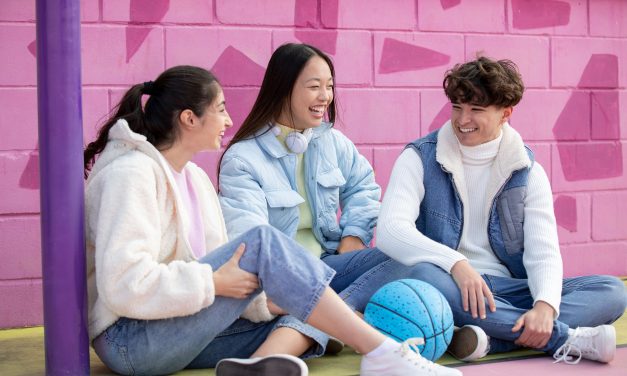 Generasi Anti Stres, Strategi Waras Hidup Sehat Untuk Anak Muda