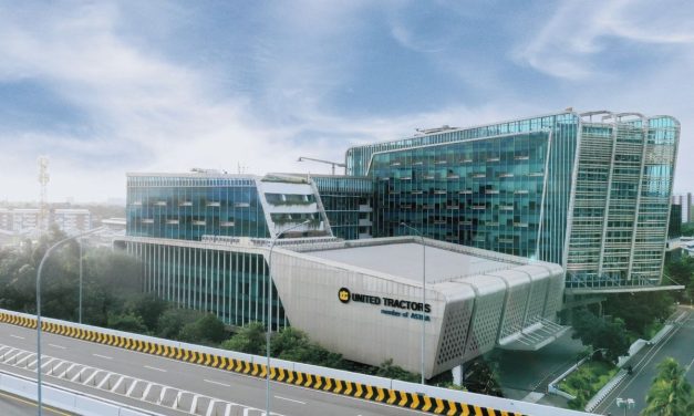 PT United Tractors Bergerak Di Bidang Distribusi Alat Berat