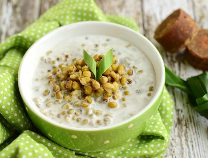 Hidangan Manis Asal Tionghoa Dari Kacang Hijau Menjadi Bubur