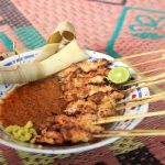 Kelezatan Sate Bulayak, Kuliner Legendaris Khas Lombok