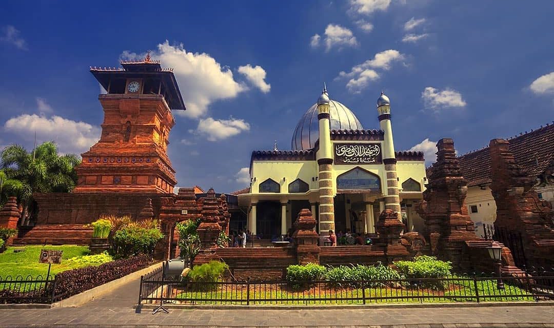 Deretan Masjid Tertua Yang Jadi Tempat Wisata Di Indonesia