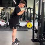 Tricep Pushdown Teknik Efektif Membentuk Lengan Anda