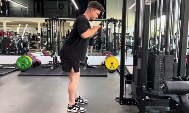 Tricep Pushdown Teknik Efektif Membentuk Lengan Anda
